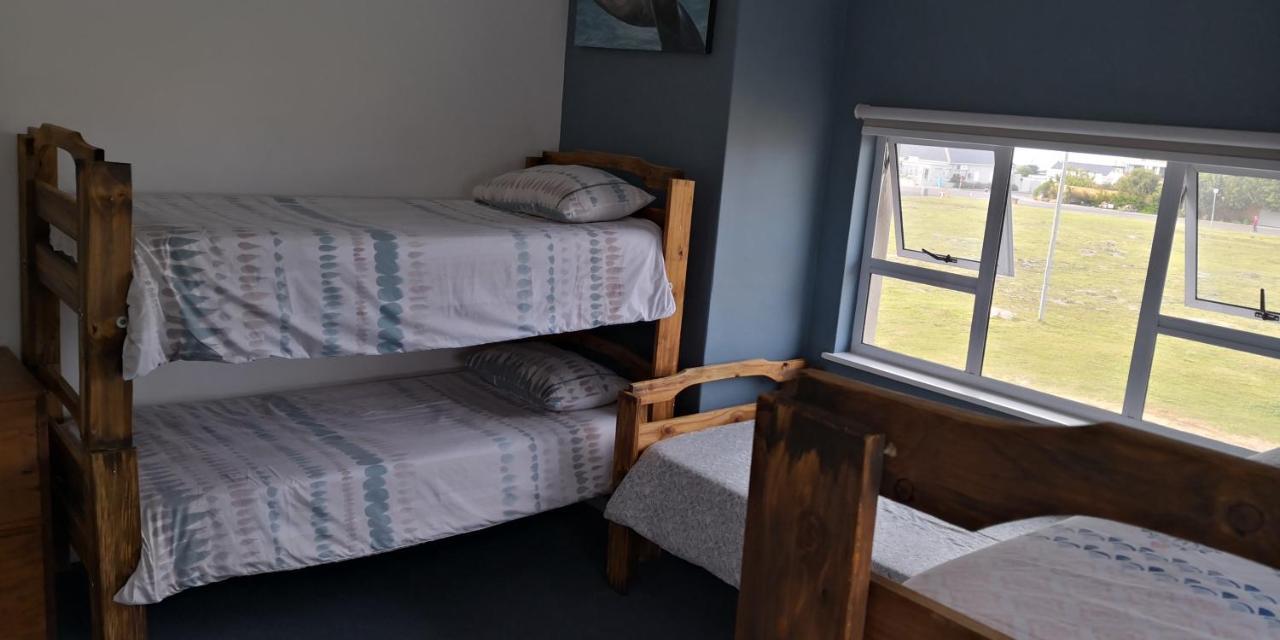 Hermanus Backpackers & Budget Accommodation Luaran gambar